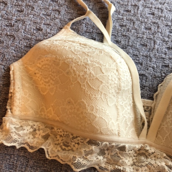 PINK bra 🤍 - Picture 2 of 5